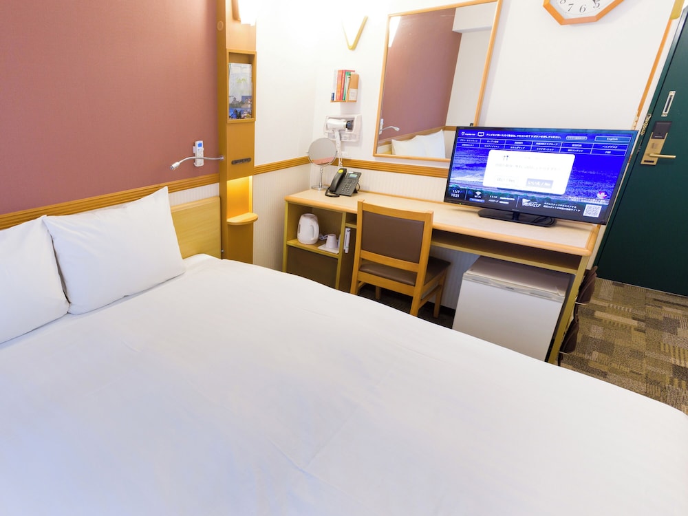 ダブルルーム キングベッド 1 台 禁煙 客室3 | 東横 INN 日本橋馬喰町