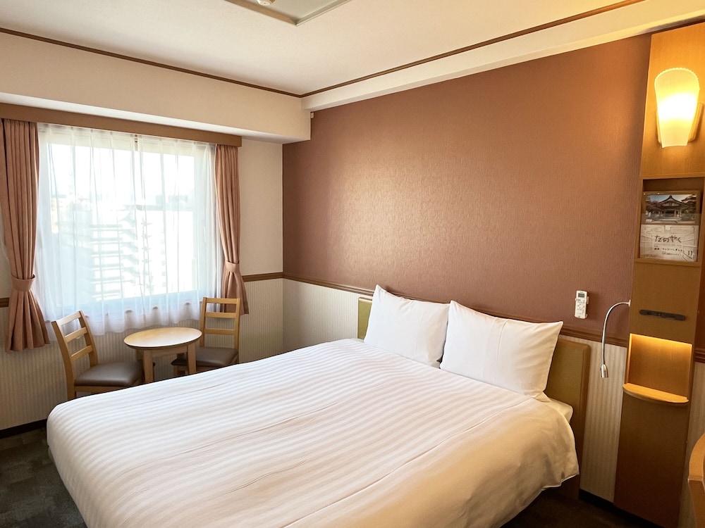スタンダード ダブルルーム 喫煙可 | 東横 INN 熊本新市街