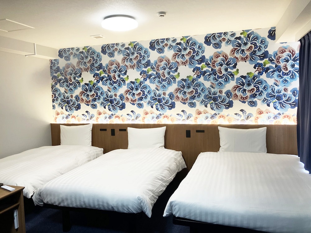 スタンダード トリプルルーム 禁煙 客室1 | 東横INN那覇旭橋駅前