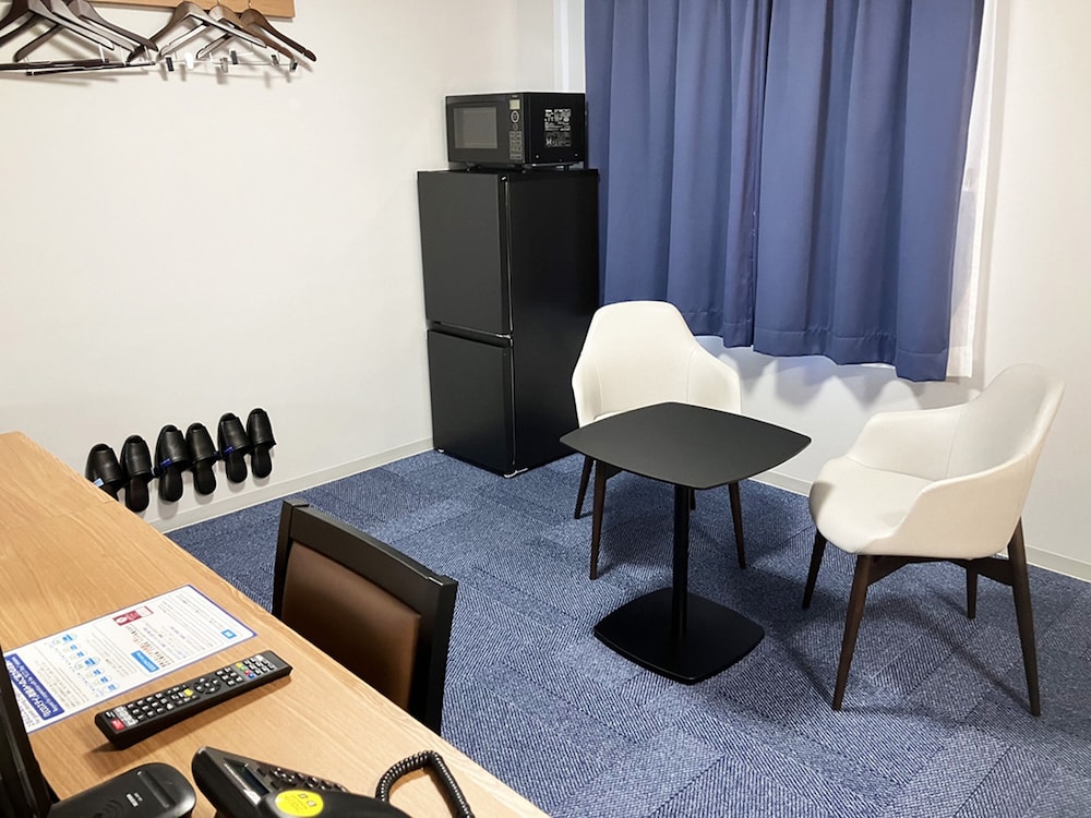 スタンダード トリプルルーム 禁煙 客室2 | 東横INN那覇旭橋駅前