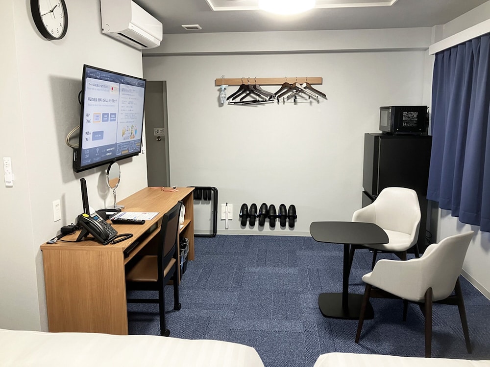 スタンダード トリプルルーム 禁煙 客室3 | 東横INN那覇旭橋駅前