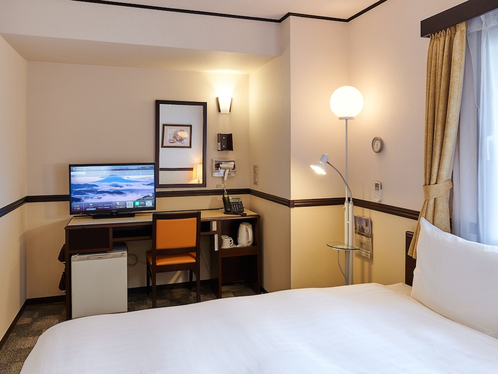 スタンダード ダブルルーム キングベッド 1 台 喫煙可 客室1 | 東横 INN 福山駅新幹線南口