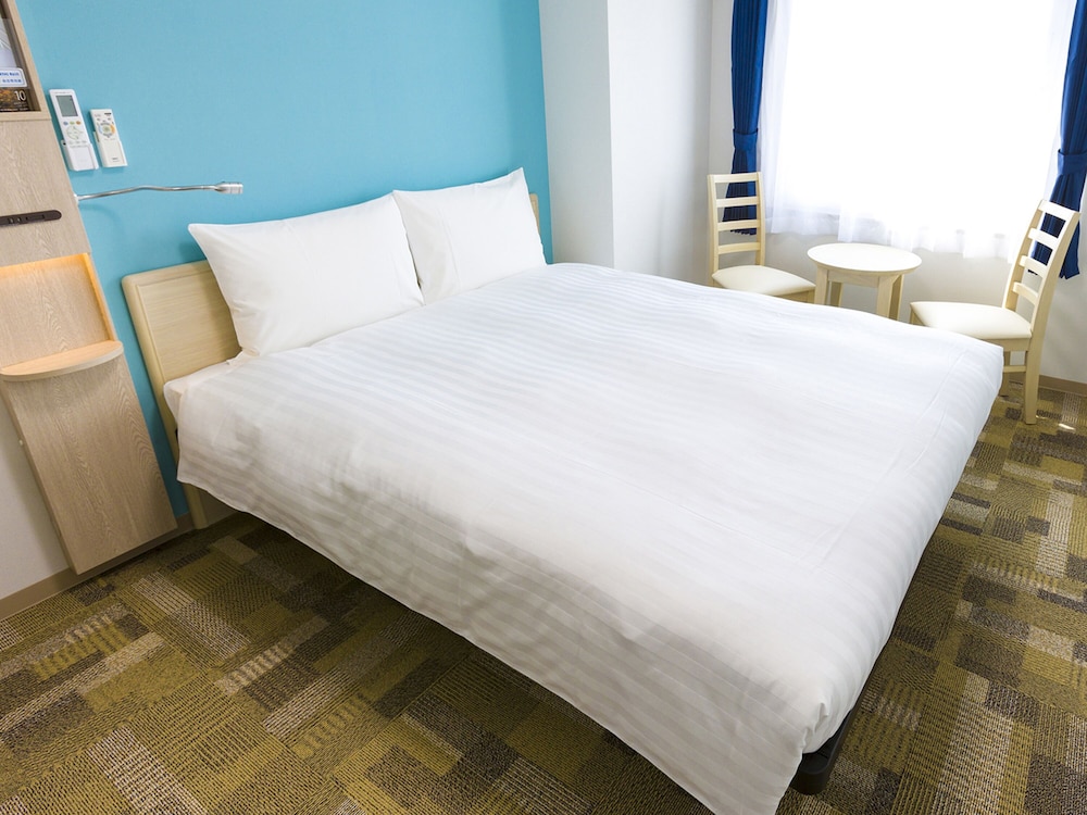 スタンダード ダブルルーム 喫煙可 客室2 | 東横 INN 薩摩川内駅東口