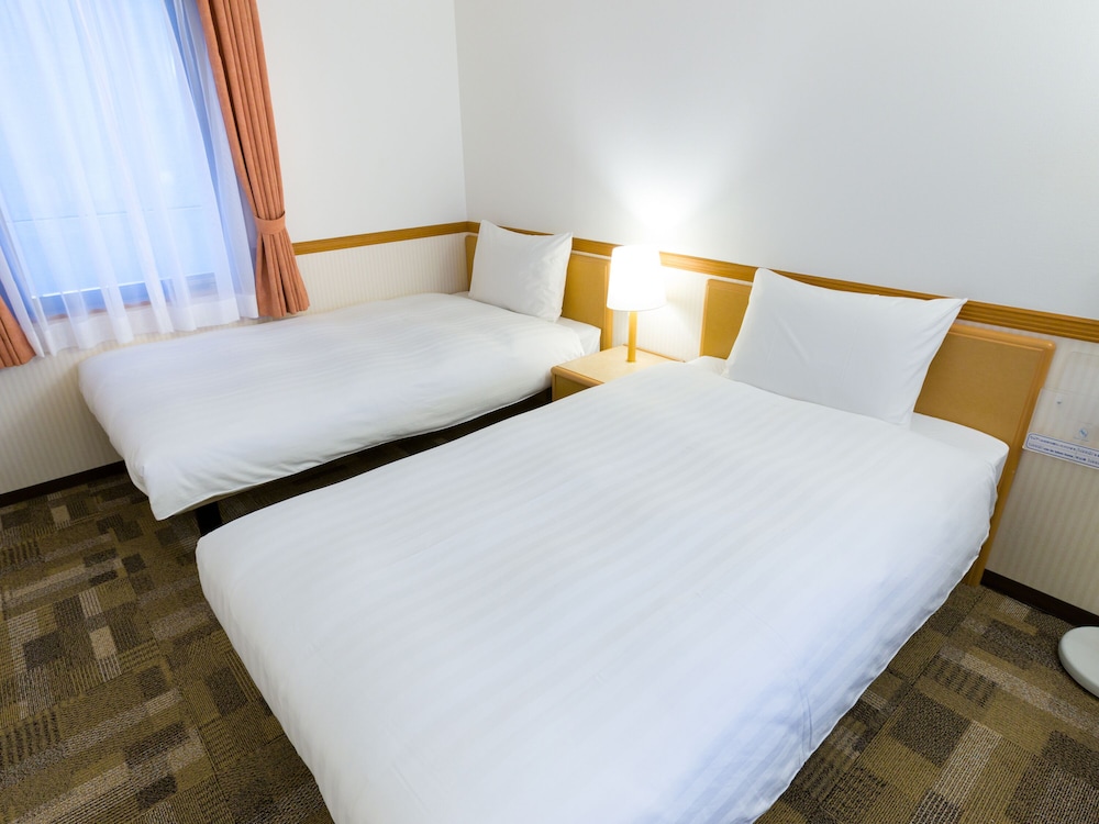ツイン喫煙 客室1 | 東横 INN 石垣島