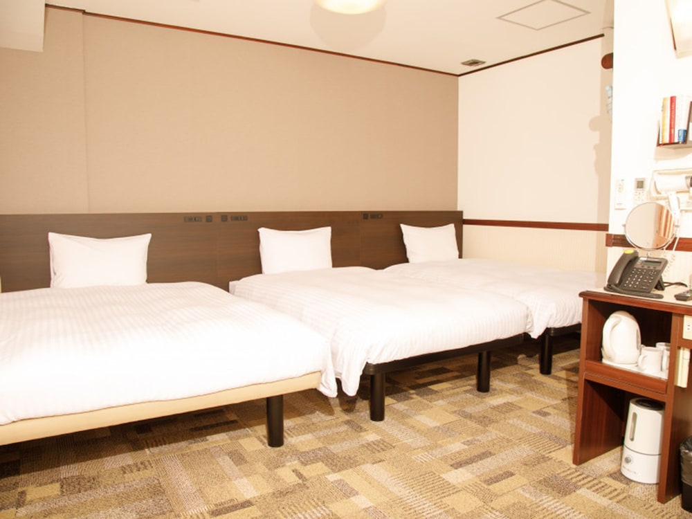 トリプルルーム 喫煙可 | 東横INN梅田中津 2