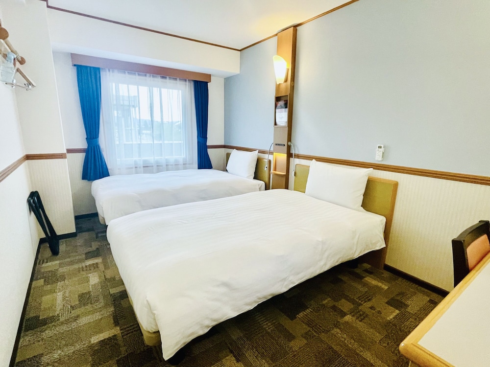 スタンダード ツインルーム 禁煙 | 東横 INN 東広島駅前