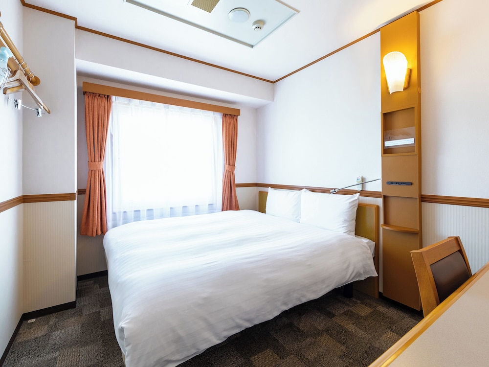 スタンダード ルーム クイーンベッド 1 台 禁煙 | 東横INN新潟古町