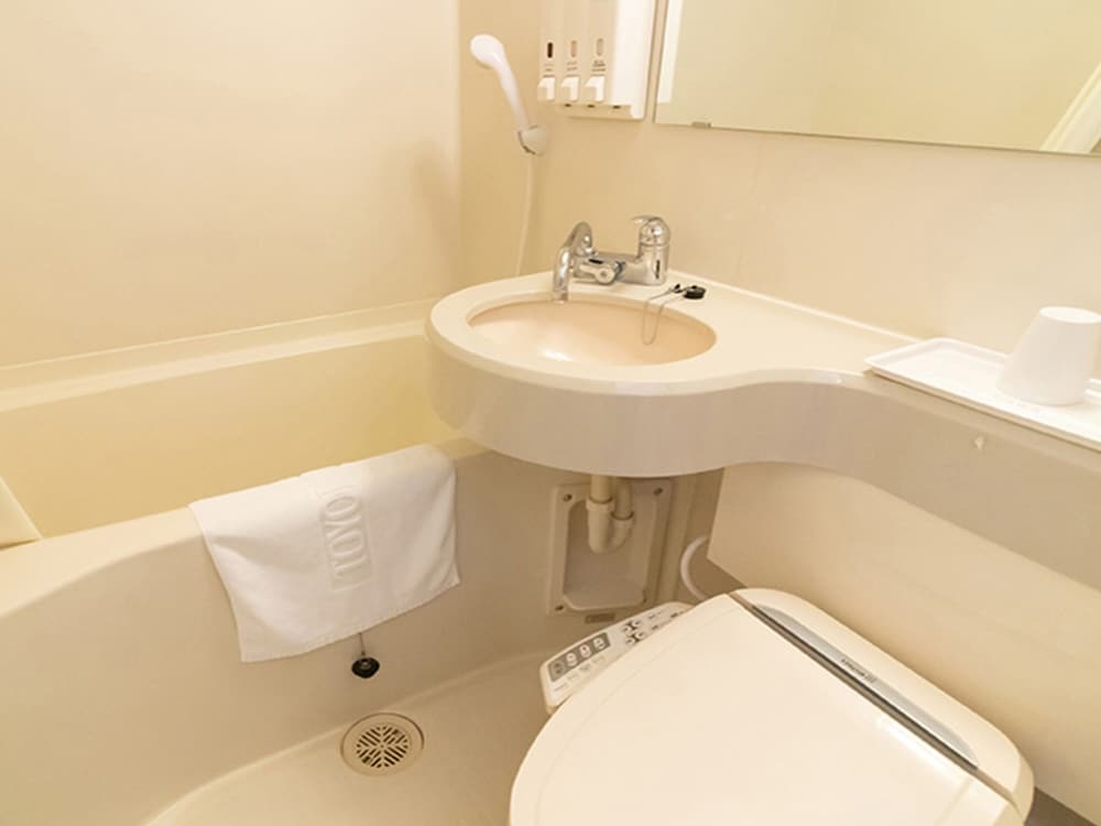 エコノミー ダブルルーム 喫煙可 バスルーム0 | 東横INN埼玉三郷駅前