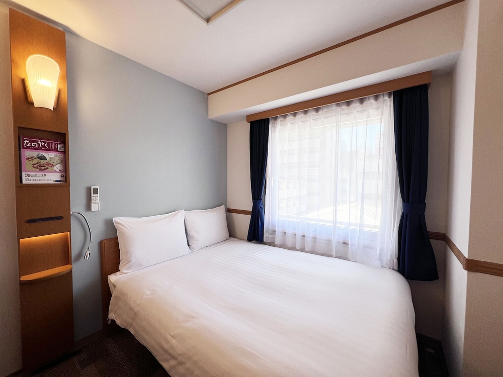 客室1 | 東横INN博多西中洲