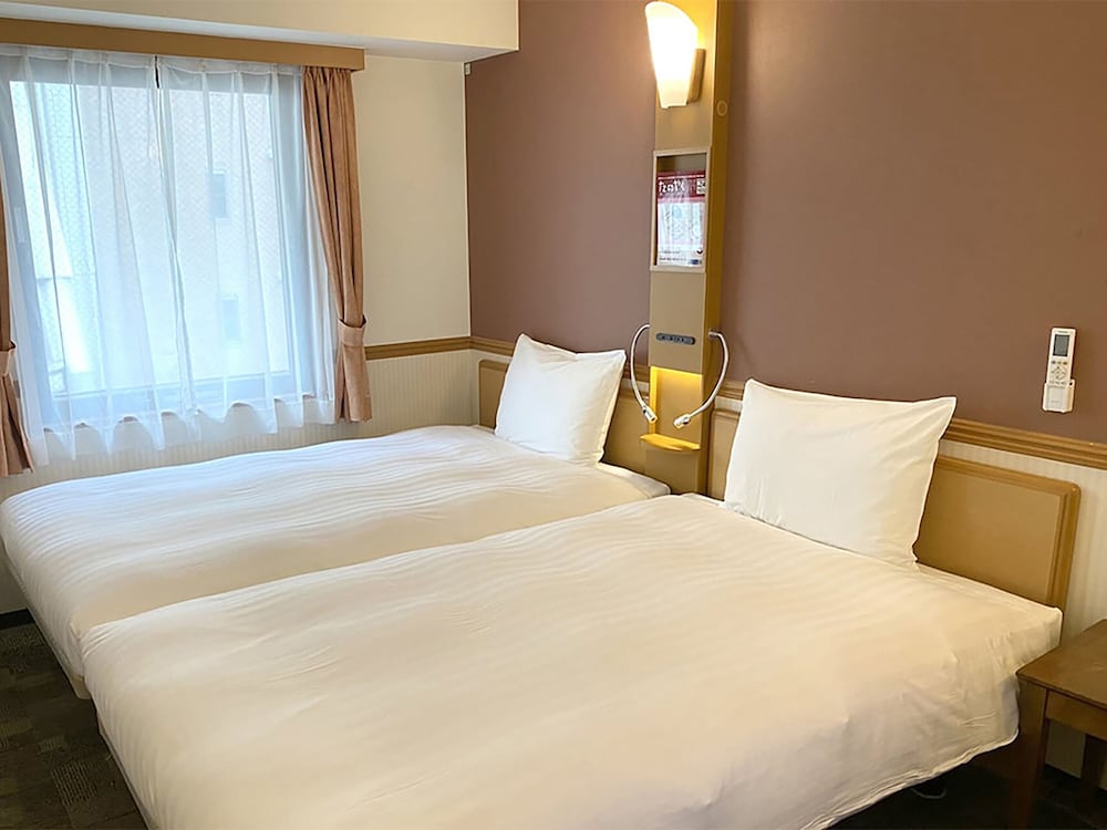 スタンダード ツインルーム 喫煙可 | 東横INN大阪本町1