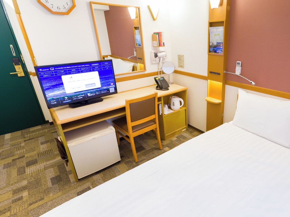 エコノミールーム 喫煙可 客室2 | 東横 INN 三河安城駅新幹線南口 1