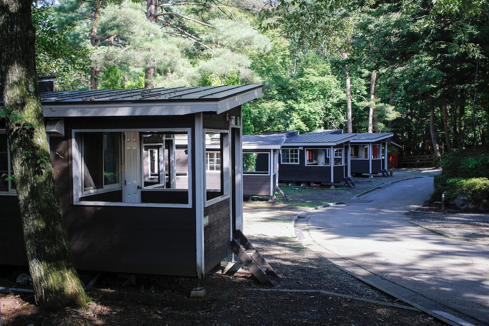 スタンダード バンガロー ストリート ビュー1 | PICA富士吉田