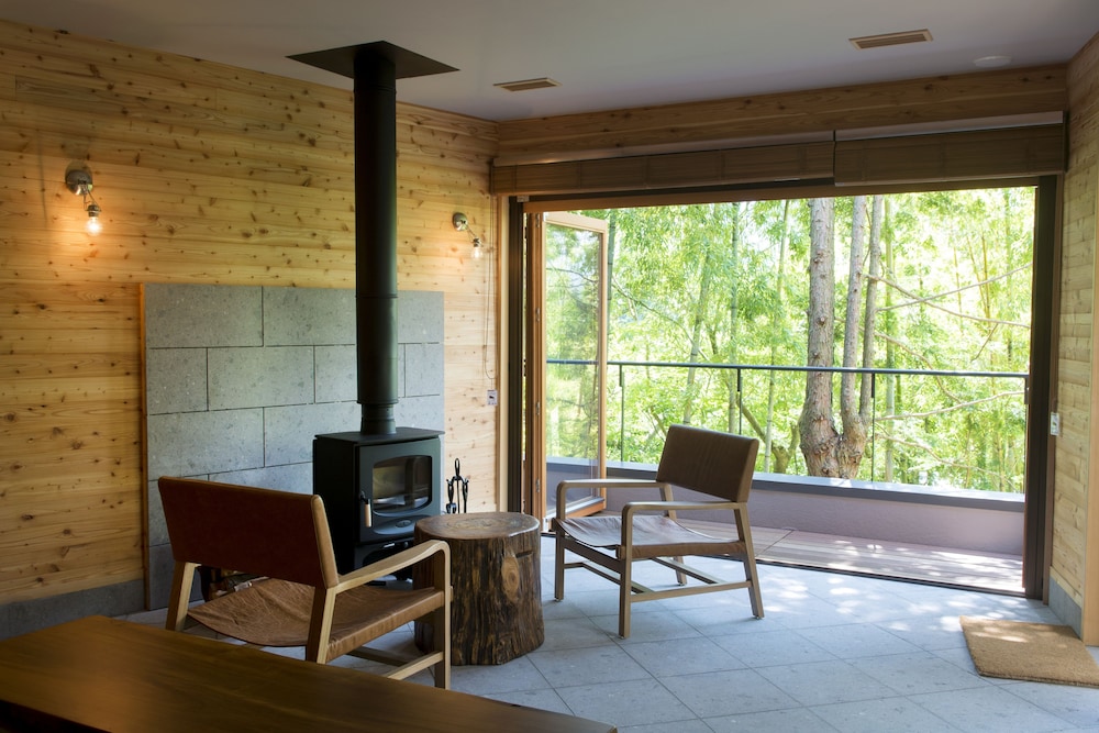 プライベート温泉付き 一棟貸しスイートヴィラ 禁煙 [ゆらぎ] (2ベッド) 客室5 | 箱根リトリート villa 1/f