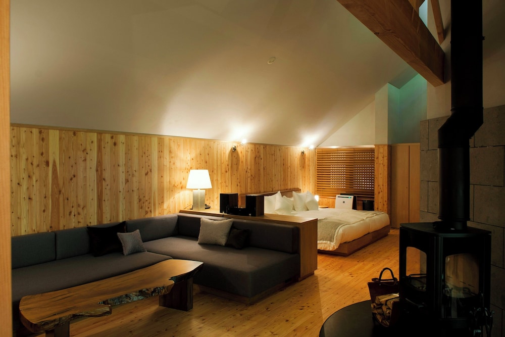 プライベート露天温泉付き 一棟貸しスイートヴィラ 禁煙 [ゆらぎ] (2ベッド) 客室17 | 箱根リトリート villa 1/f