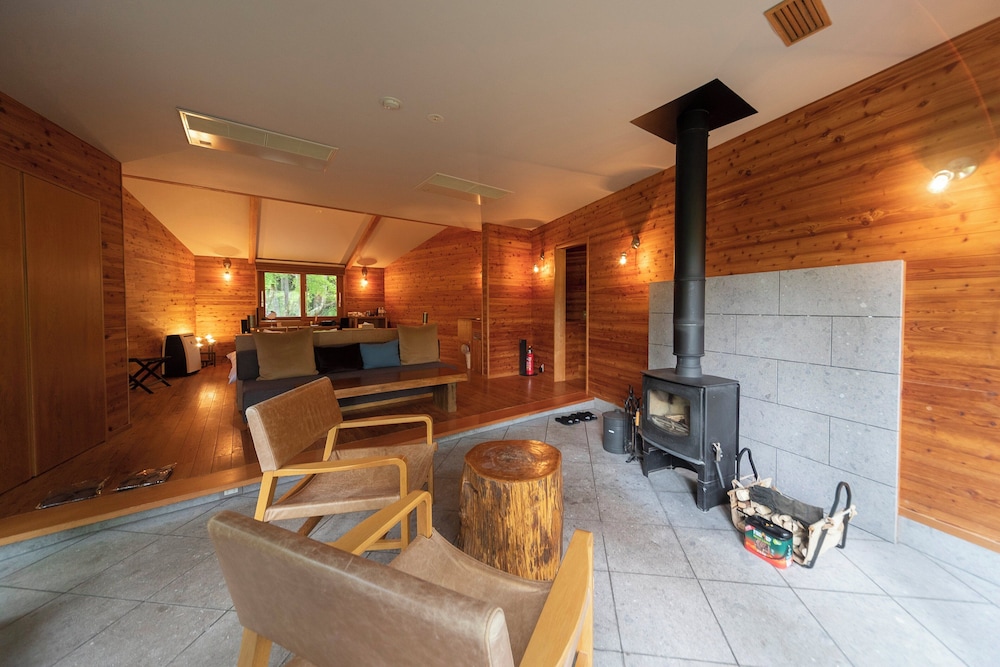 プライベート温泉付き 一棟貸しスイートヴィラ 禁煙 [ゆらぎ] (2ベッド) 客室19 | 箱根リトリート villa 1/f