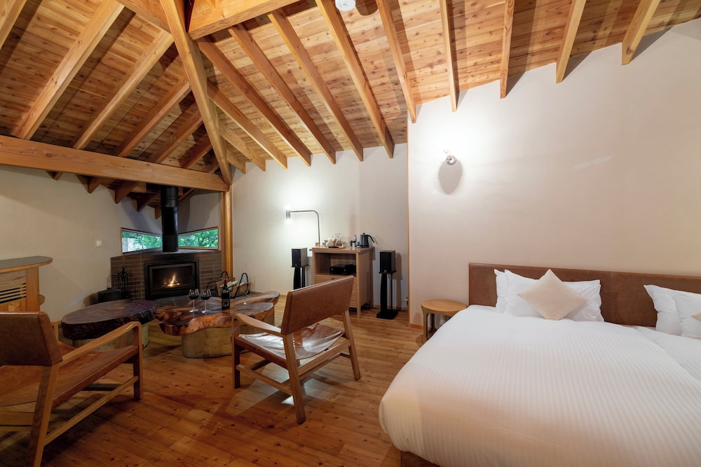 プライベート温泉付き 一棟貸しスイートヴィラ 禁煙 [ゆらぎ] (2ベッド) 客室23 | 箱根リトリート villa 1/f