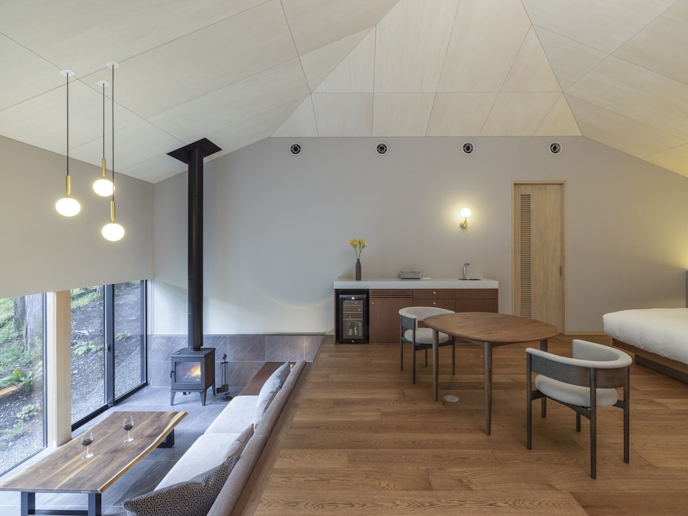 [2024年Newオープン] プライベート温泉付き 一棟貸しスイートヴィラ 禁煙 [いぶき] (3ベッド) 客室5 | 箱根リトリート villa 1/f