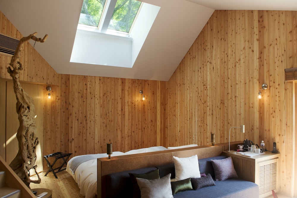 プライベート露天温泉付き 一棟貸しスイートヴィラ 禁煙 [ゆらぎ] (2ベッド) 客室8 | 箱根リトリート villa 1/f