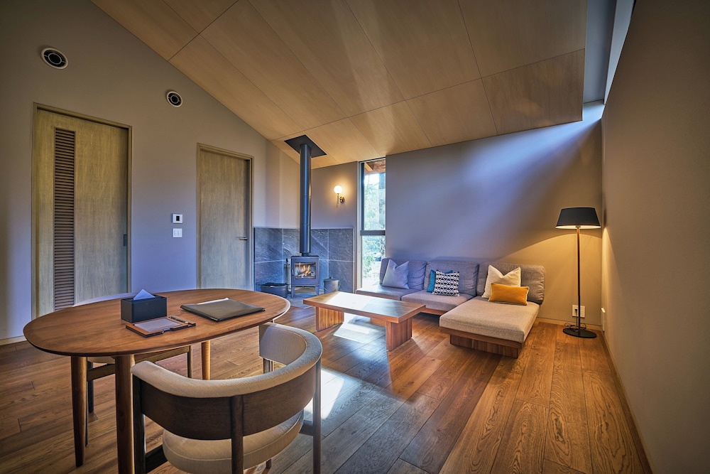 [2024年Newオープン] プライベート温泉付き 一棟貸しスイートヴィラ 禁煙 [いぶき] (3ベッド) 客室9 | 箱根リトリート villa 1/f