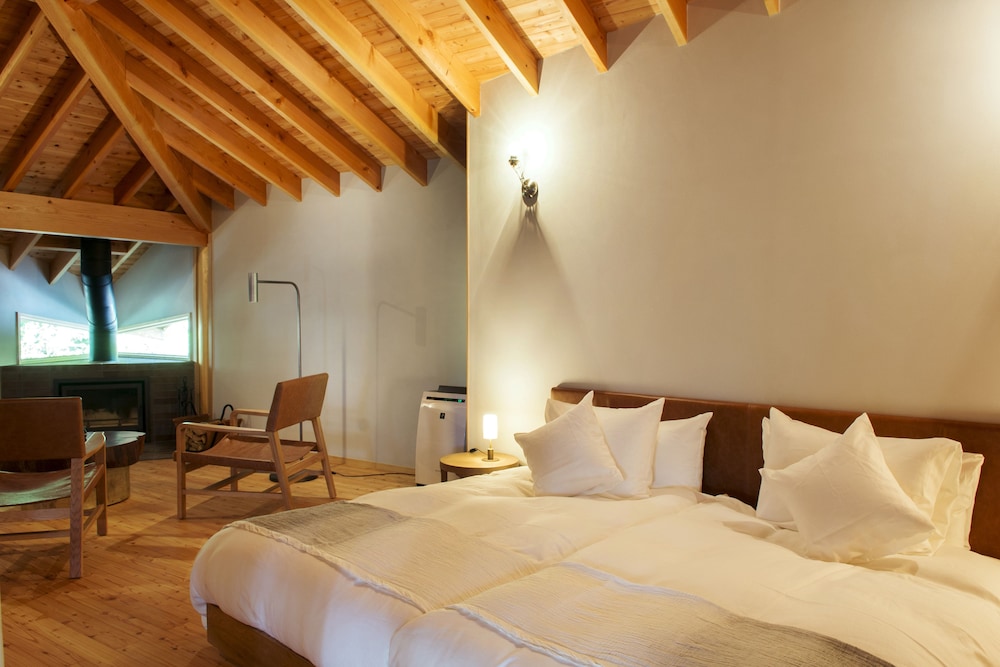 プライベート温泉付き 一棟貸しスイートヴィラ 禁煙 [ゆらぎ] (2ベッド) 客室3 | 箱根リトリート villa 1/f