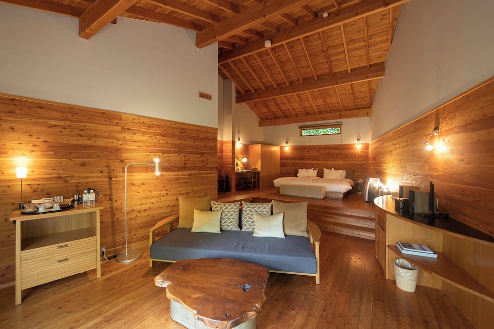 プライベート温泉付き 一棟貸しスイートヴィラ 禁煙 [ゆらぎ] (2ベッド) 客室27 | 箱根リトリート villa 1/f