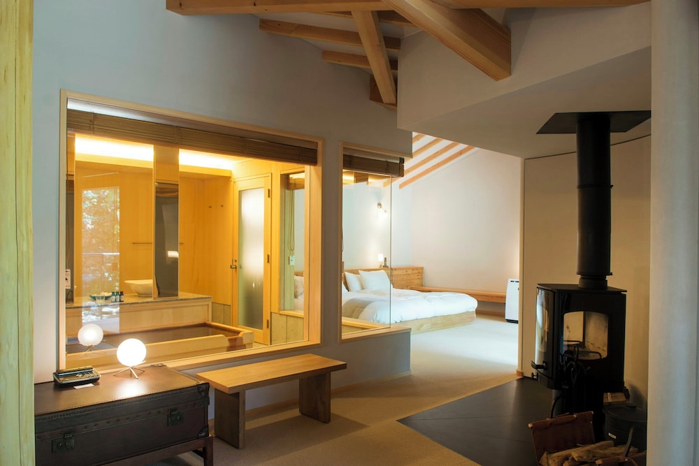 プライベート温泉付き 一棟貸しスイートヴィラ 禁煙 [ゆらぎ] (2ベッド) 客室18 | 箱根リトリート villa 1/f