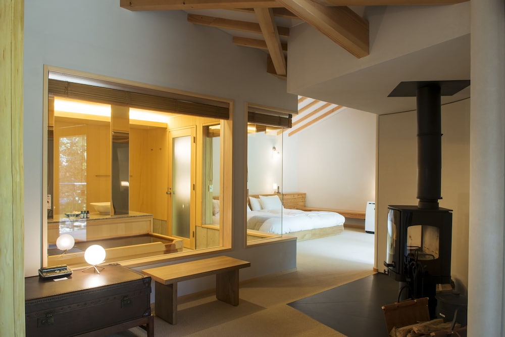 プライベート温泉付き 一棟貸しスイートヴィラ 禁煙 [ゆらぎ] (2ベッド) 客室15 | 箱根リトリート villa 1/f