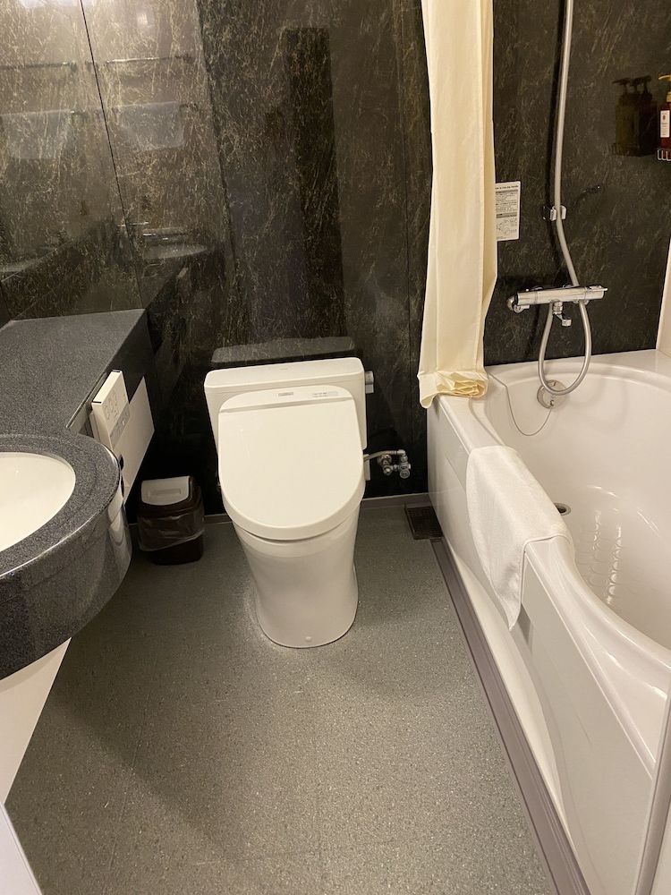 デラックス ダブルルーム 禁煙 バスルーム1 | HOTEL CASVI TENJIN ホテル キャスヴィ 天神