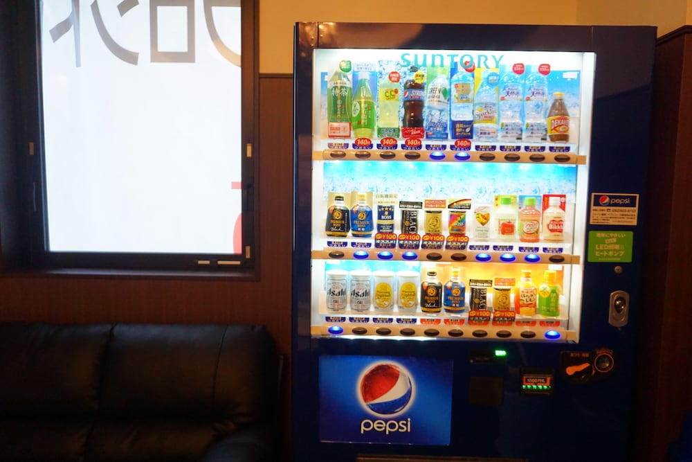 自動販売機1 | HOTEL CASVI TENJIN ホテル キャスヴィ 天神 自動販売機1 | HOTEL CASVI TENJIN ホテル キャスヴィ 天神