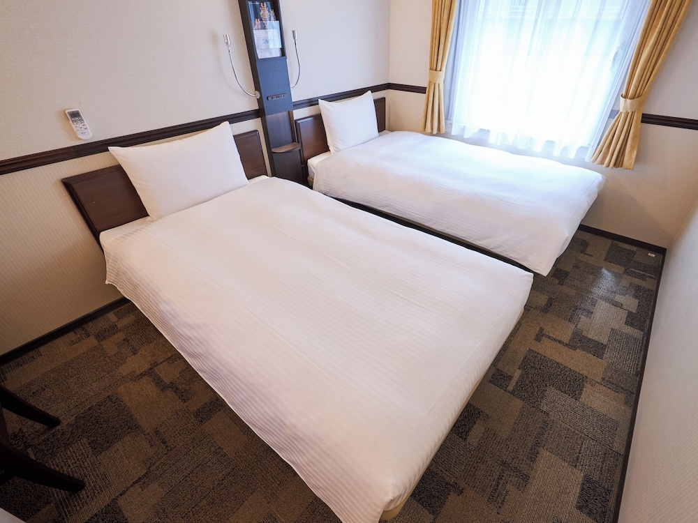 スタンダード ツインルーム 喫煙可 客室7 | 東横 INN 福生駅前東口