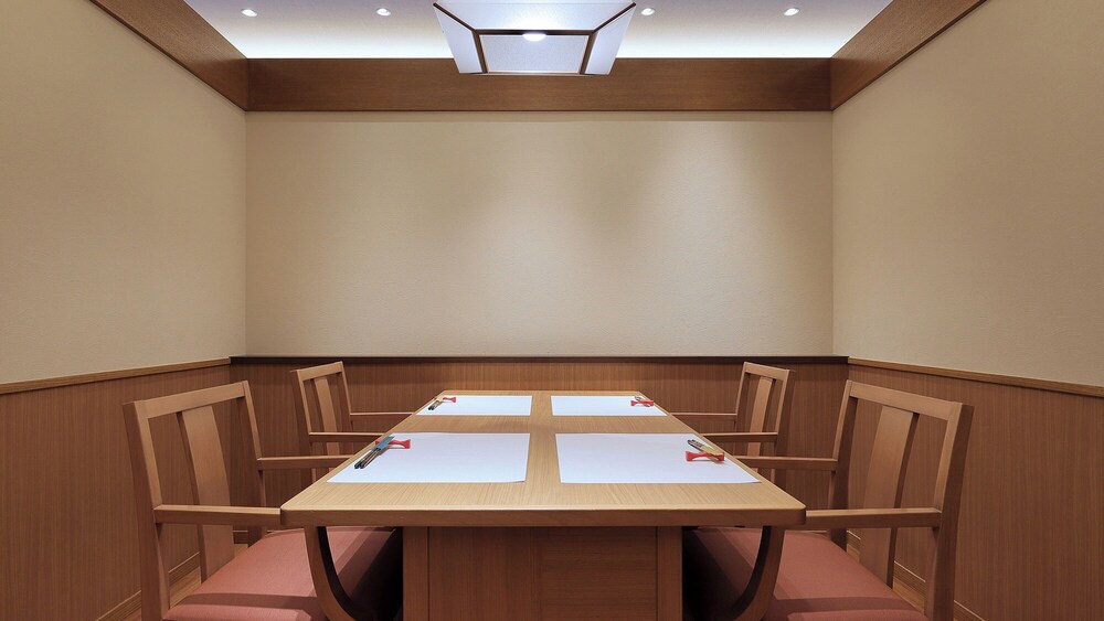 デラックス ツインルーム 旅館のお食事処0 | 蔵王国際ホテル