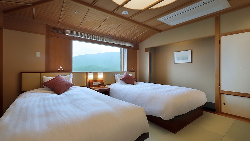 デラックス ルーム 客室1 | 蔵王国際ホテル