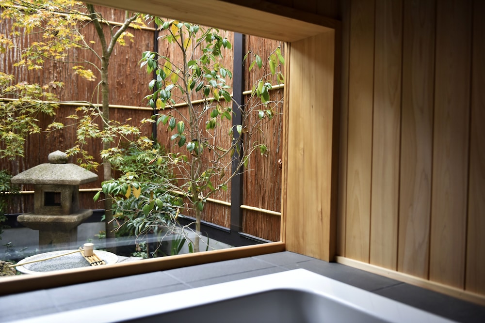 トラディショナル ハウス バスルーム0 | 藏や　上五条町