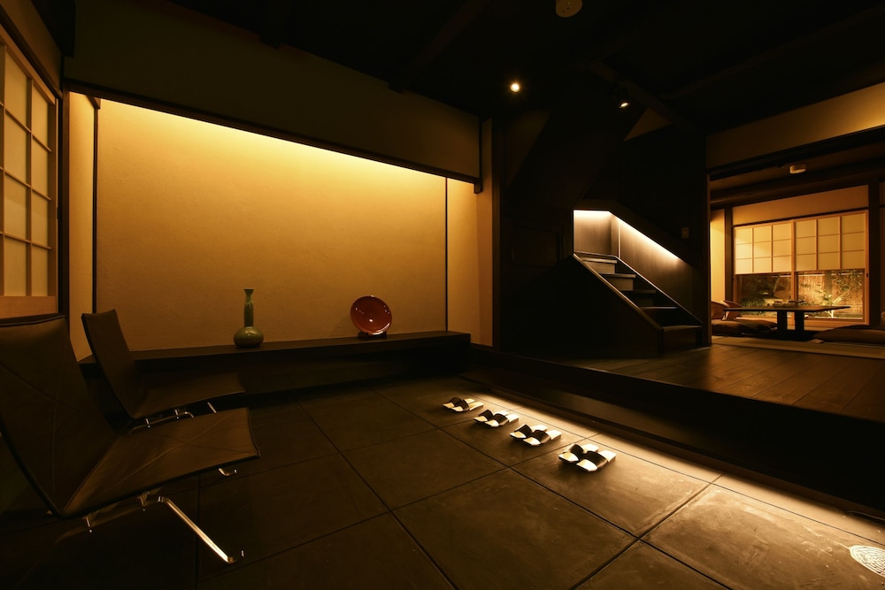 トラディショナル ハウス 客室5 | 藏や　上五条町