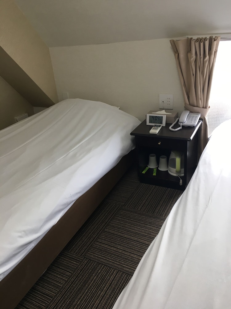 スタンダード ツインルーム 客室の設備とサービス0 | ベストホテル