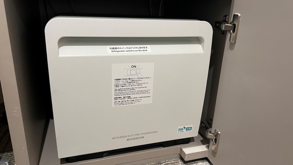 セミダブルルーム 禁煙 客室6 | ベッセルイン心斎橋