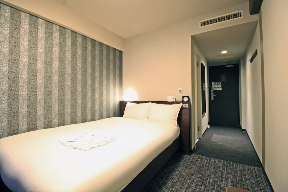 ダブルルーム 喫煙可 客室3 | リッチモンドホテル高知