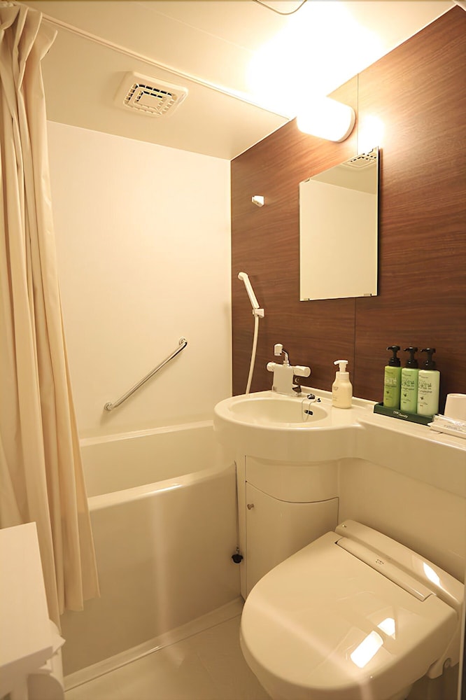 ダブルルーム 禁煙 バスルーム0 | スマイルホテル博多駅前