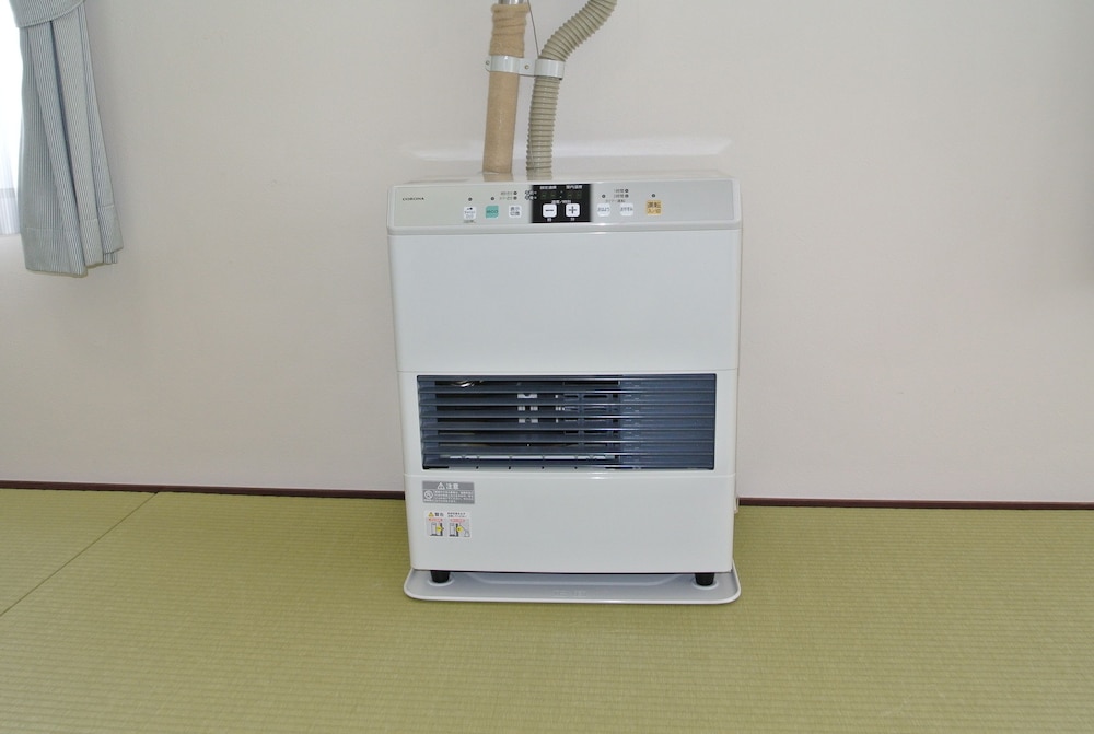 和室ファミリー (トイレ 洗面所付, 風呂は共用) 客室の設備とサービス3 | 笑顔咲く宿 めぐみ雪