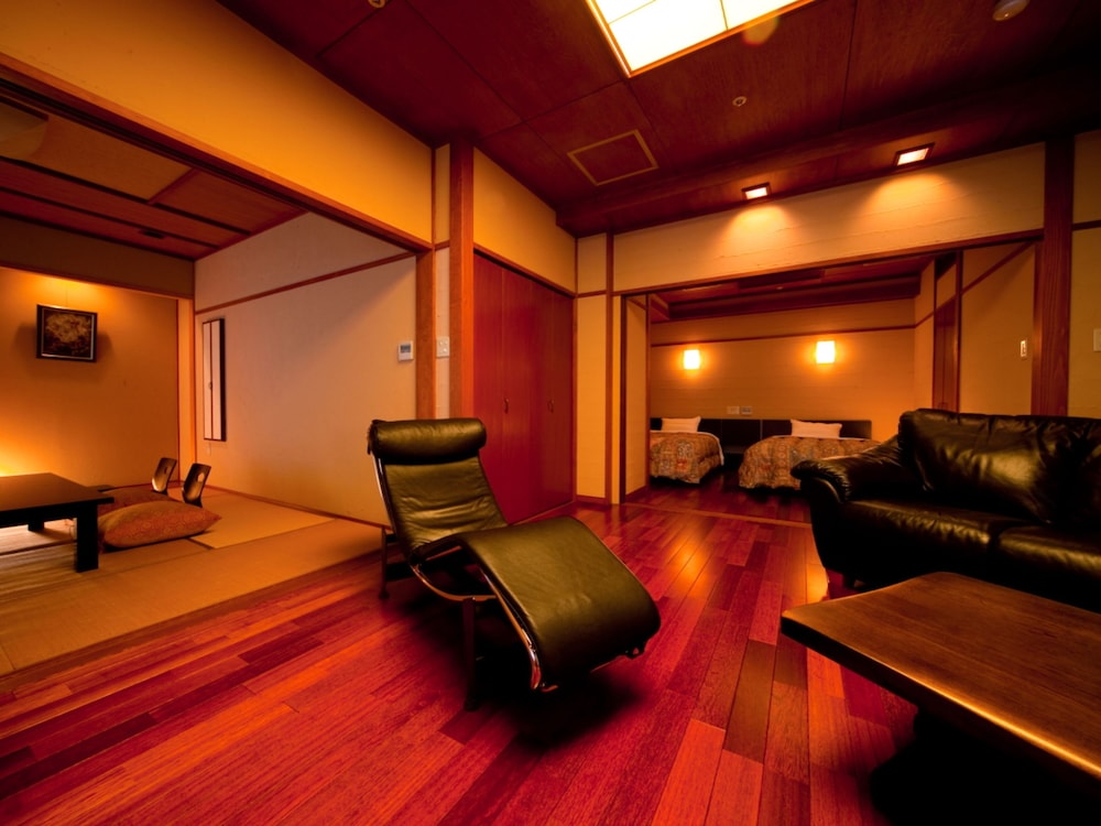 和洋室　専用の温泉付 | 別府鉄輪温泉 ホテル山水館