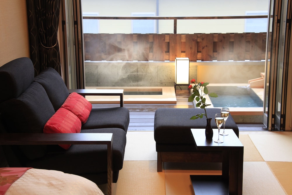 [離れ] Type A/温泉露天風呂+足湯+和洋室 (ツイン) 禁煙(12歳以下は宿泊頂けません) 客室1 | 天翠茶寮