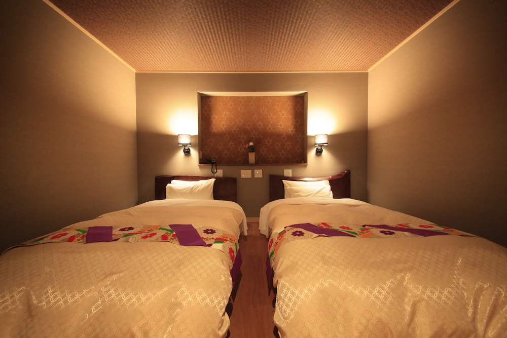 [離れ] Type S/温泉露天風呂+和リビング+寝室 (ツイン) 禁煙 (12歳以下は宿泊頂けません) 客室1 | 天翠茶寮