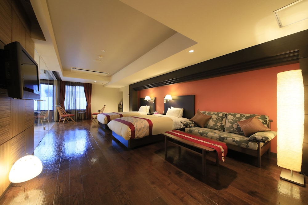 [本館] 陶器風呂付き洋室ツイン 禁煙 (大人料金：3歳以上,0-3歳添い寝のみ) 客室3 | 天翠茶寮