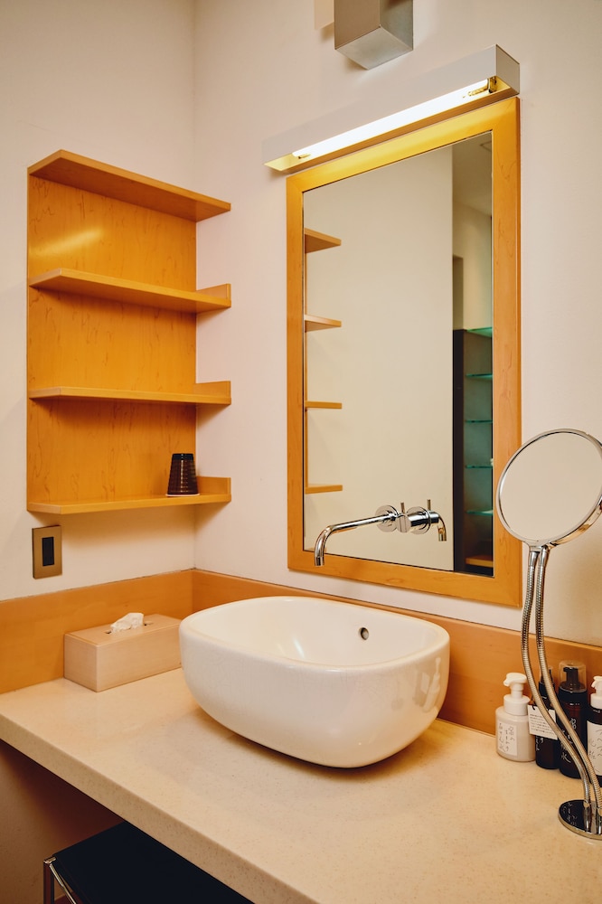 112号室 温泉付き バスルームのシンク0 | リバーリトリート雅樂倶