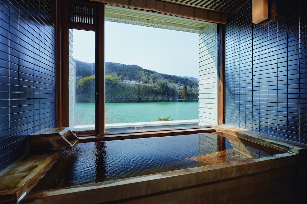 113号室 温泉付き バスルーム0 | リバーリトリート雅樂倶