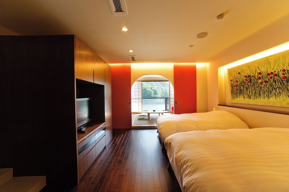 305号室 客室1 | リバーリトリート雅樂倶