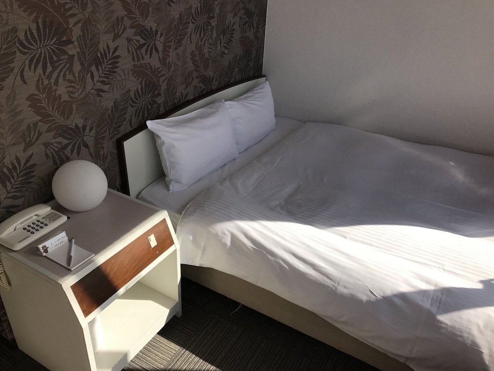 客室1 | ヒールイン四日市