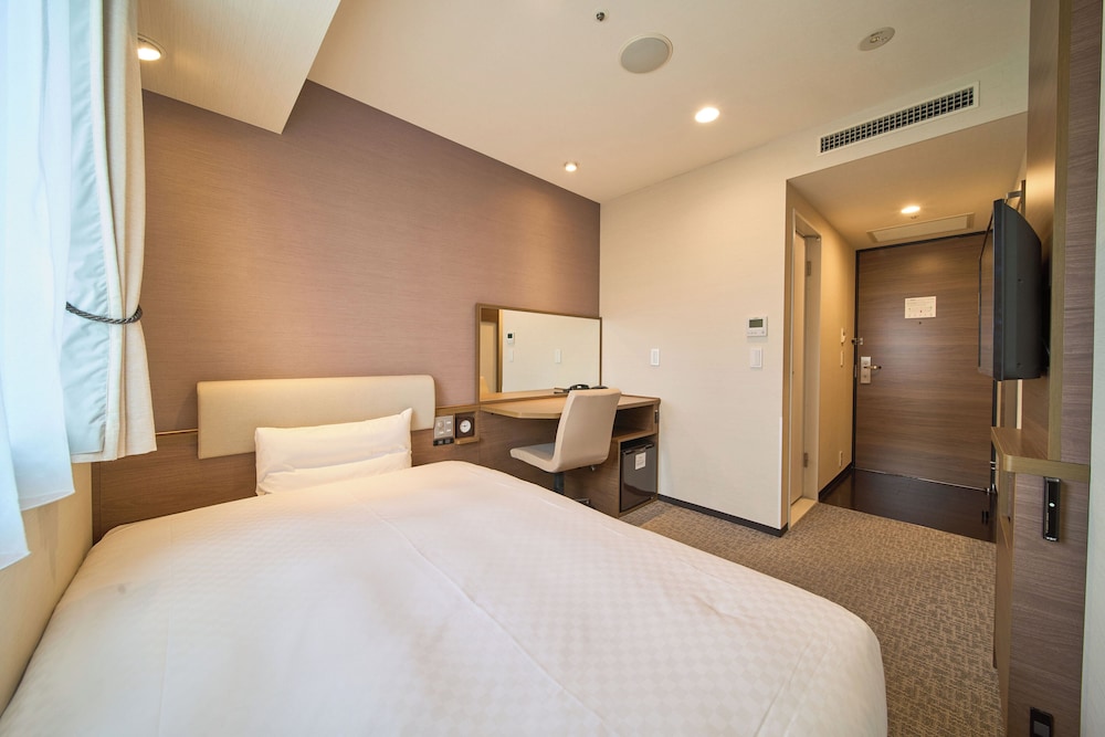 シングルルーム 喫煙可 (ダブルベッド1台) 客室2 | JR 西日本グループ ヴィアインあべの天王寺