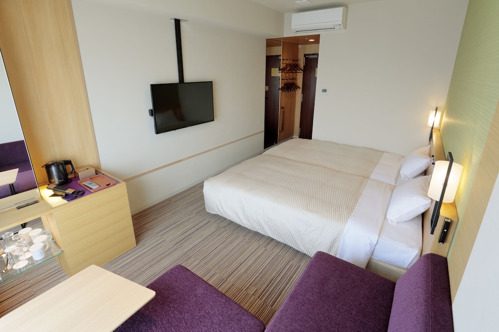 スーペリアソファツイン(禁煙) 客室1 | カンデオホテルズ大阪なんば