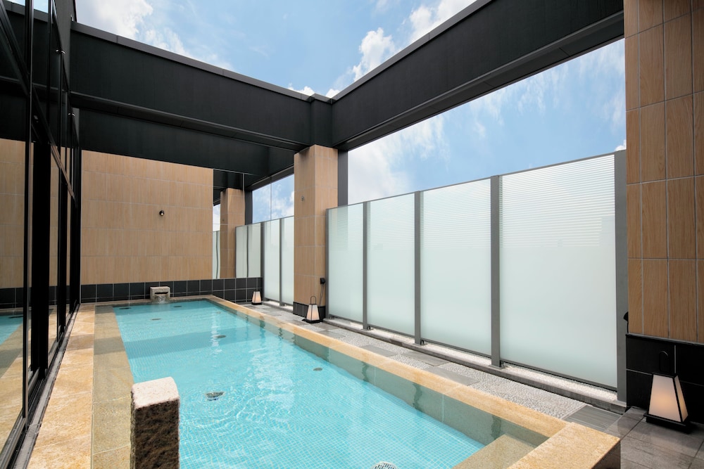 スーペリアソファツイン（禁煙） 客室4 | カンデオホテルズ大阪なんば